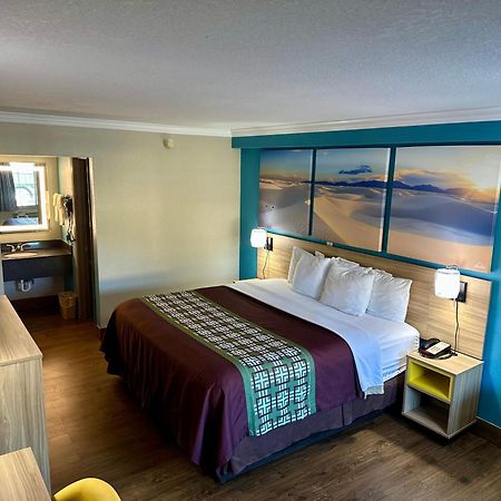 Days Inn By Wyndham Houston East Bagian luar foto